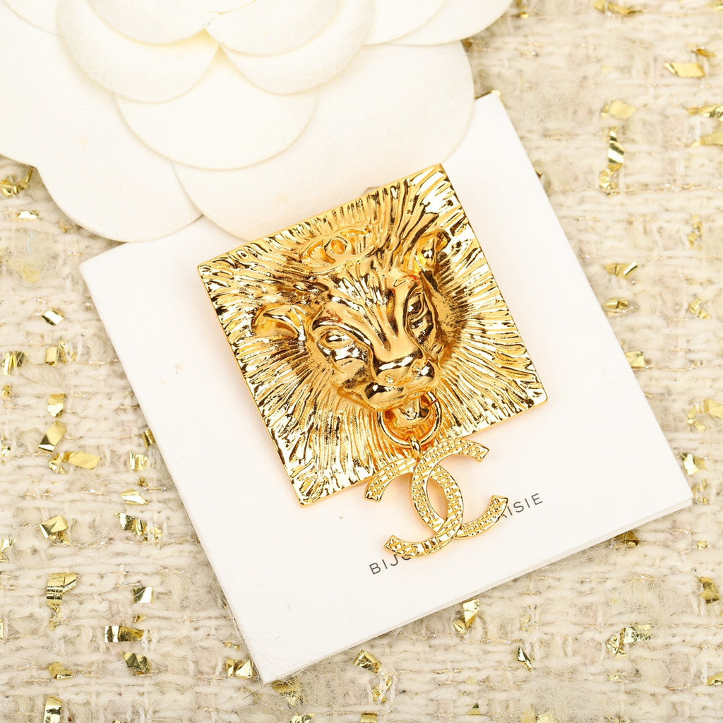 Chanel Tiger 18K Gold Brooch