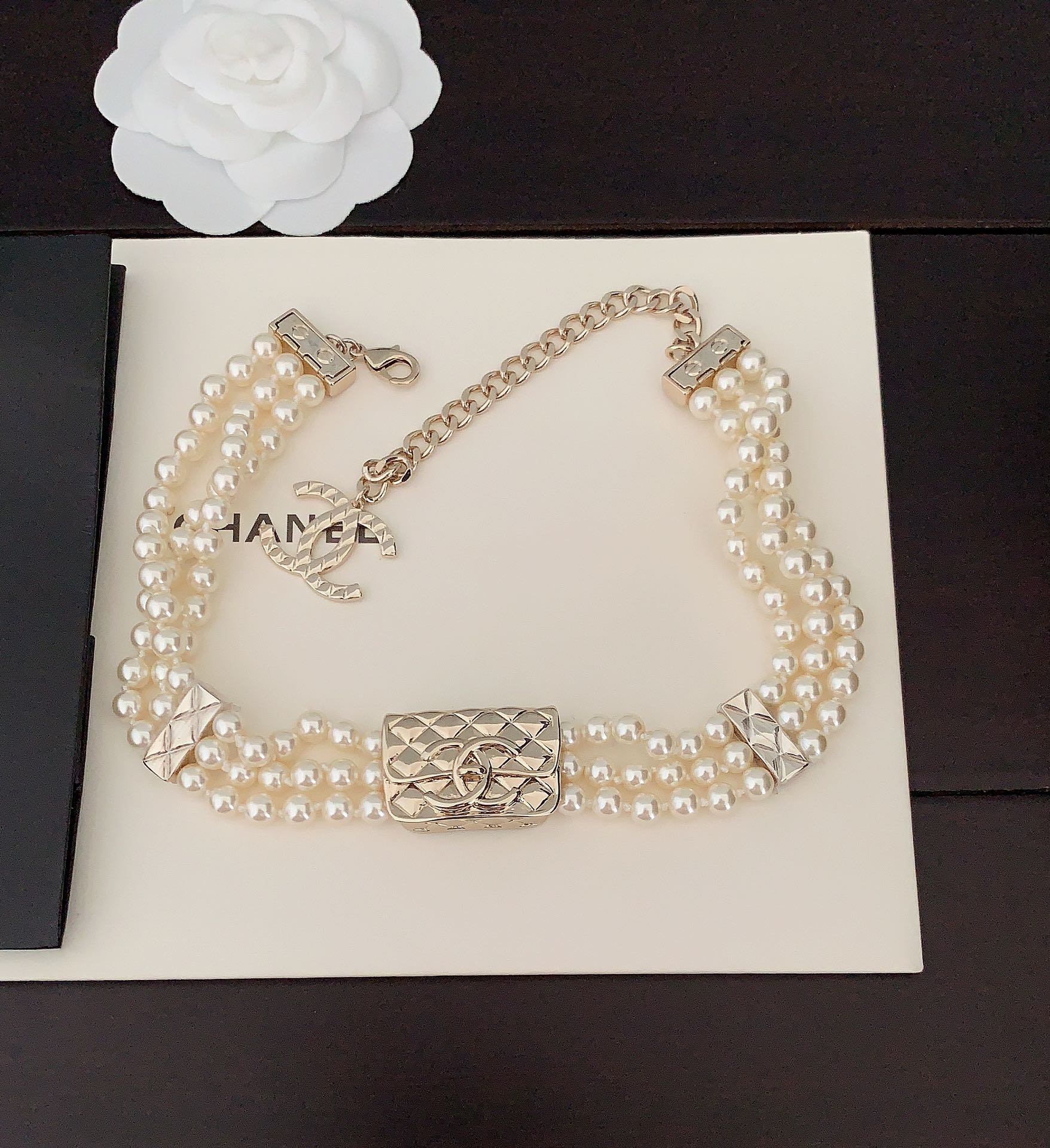 Chanel Bag Pearls Chain 18K Gold Necklace