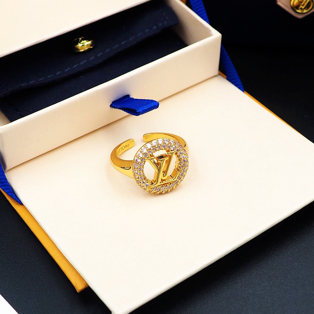 Louis Vuitton Louise Tresor 18K Gold Ring