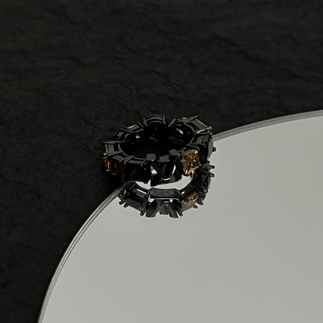 Louis Vuitton Light Crystals 18K Gold Ring