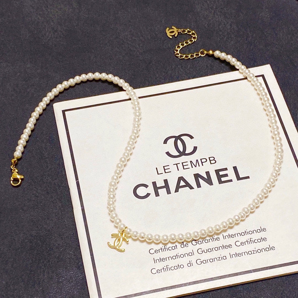 Chanel Pearls Choker 18K Gold Necklace