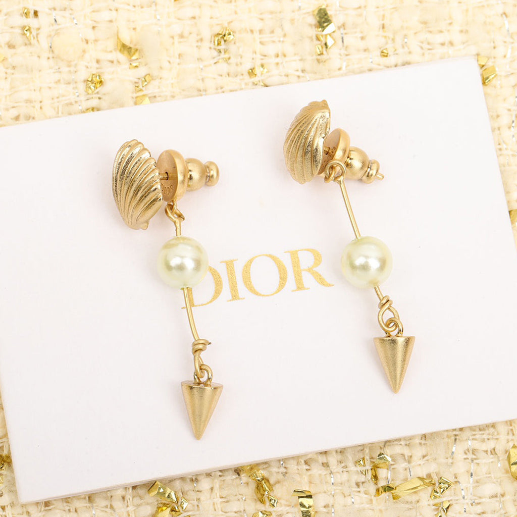 Dior Pearl Pendant 18K Gold Earrings