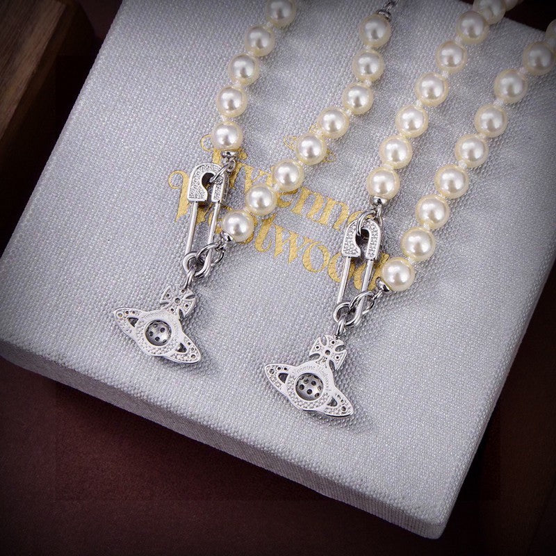 Vivienne West Mini Bas Relief Pearls 18K Gold Necklace