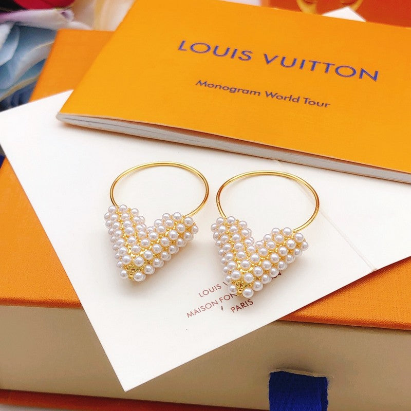 Louis Vuitton Essential V Perle Hoop 18K Gold Earrings