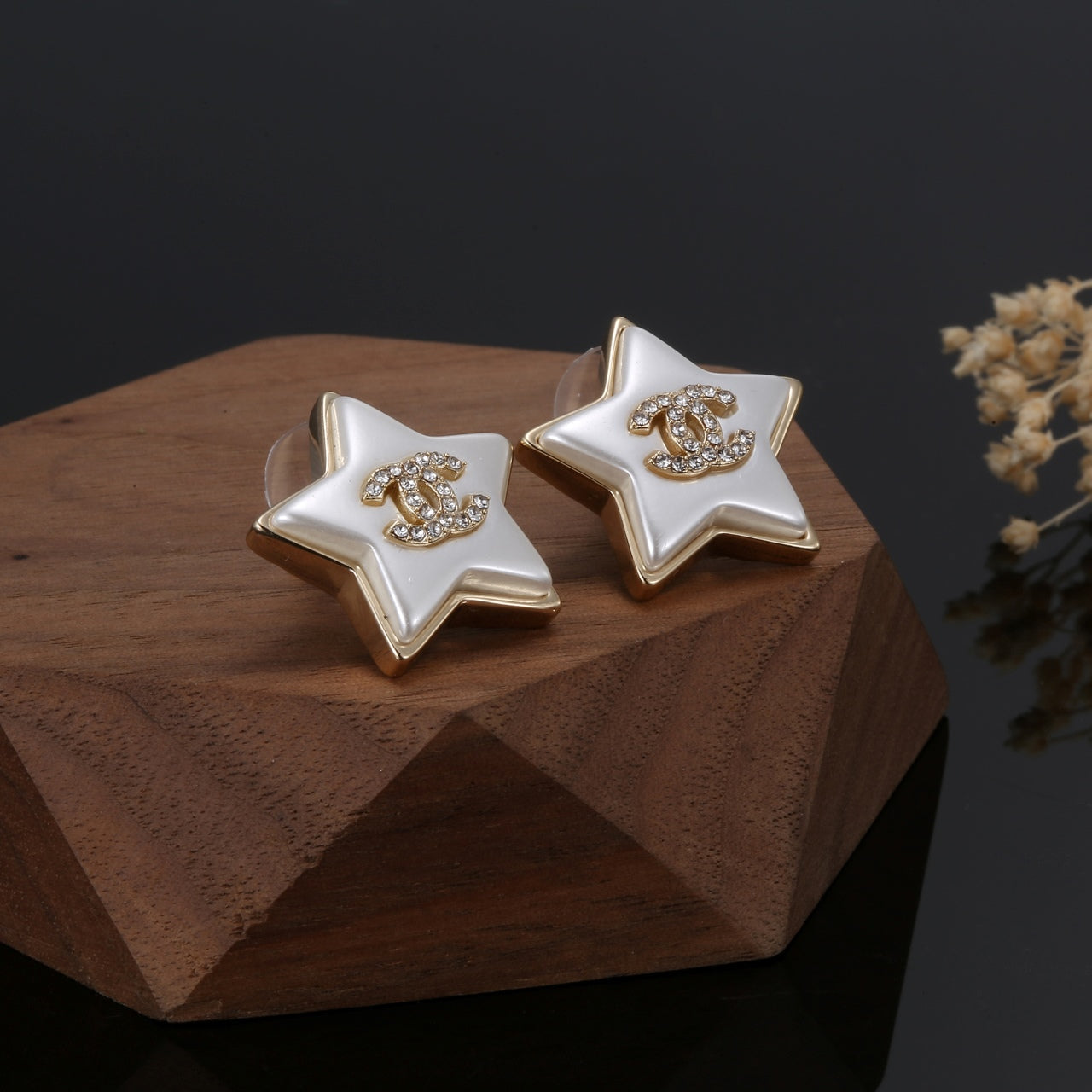 Chanel Star Pearl 18K Gold Earrings