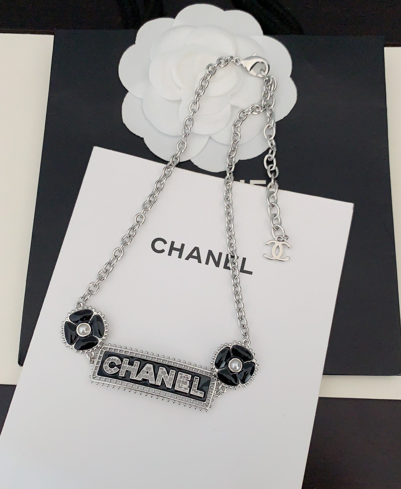 Chanel Resin Diamonds 18K Gold Necklace