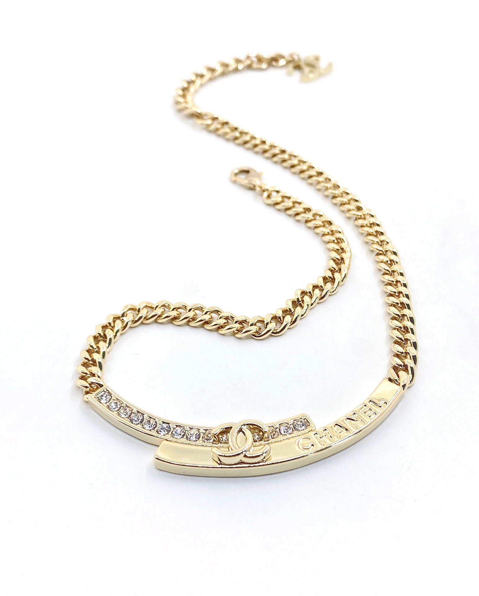 Chanel Diamonds Choker 18K Gold Necklace