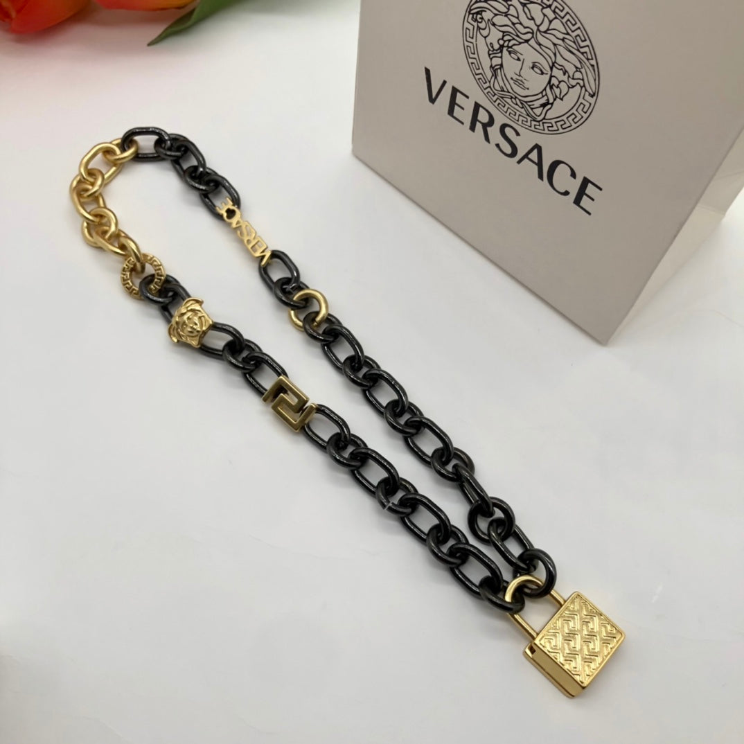 Celine Ver Chain 18K Gold Necklace