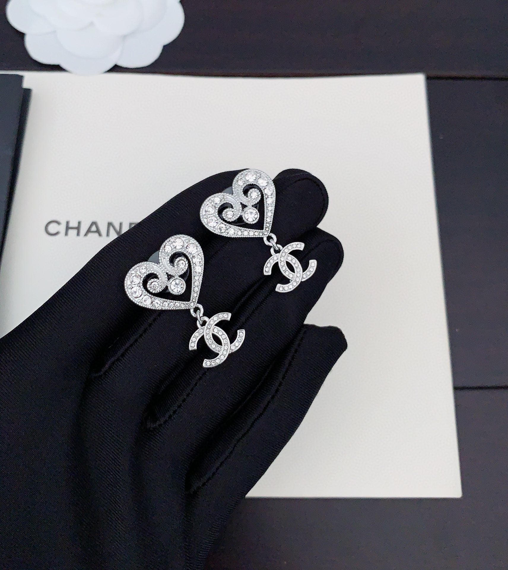 Chanel Heart Diamond 18K Gold Earrings