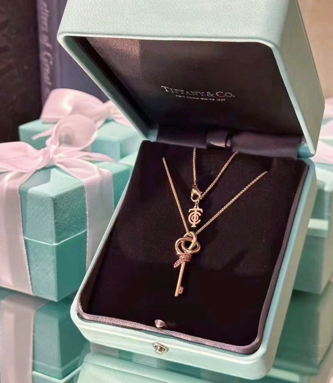 Tiffany Keys Woven Pink Diamonds Medium 18K Gold Necklace