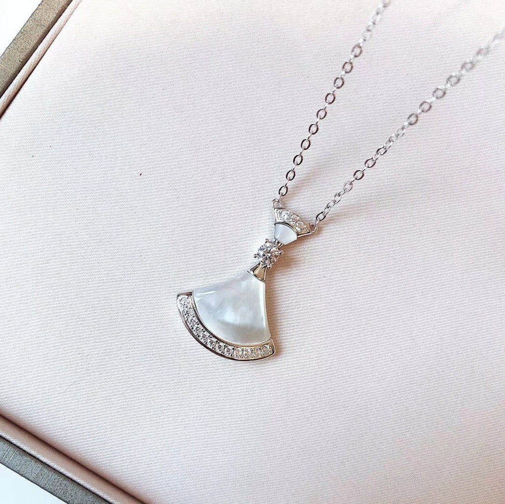 Bvlgari BVLGARI Dream Pearls 18K Gold Necklace
