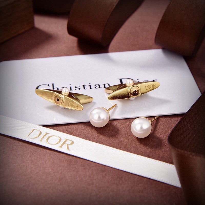 Dior Tribales Star 18K Gold Earrings