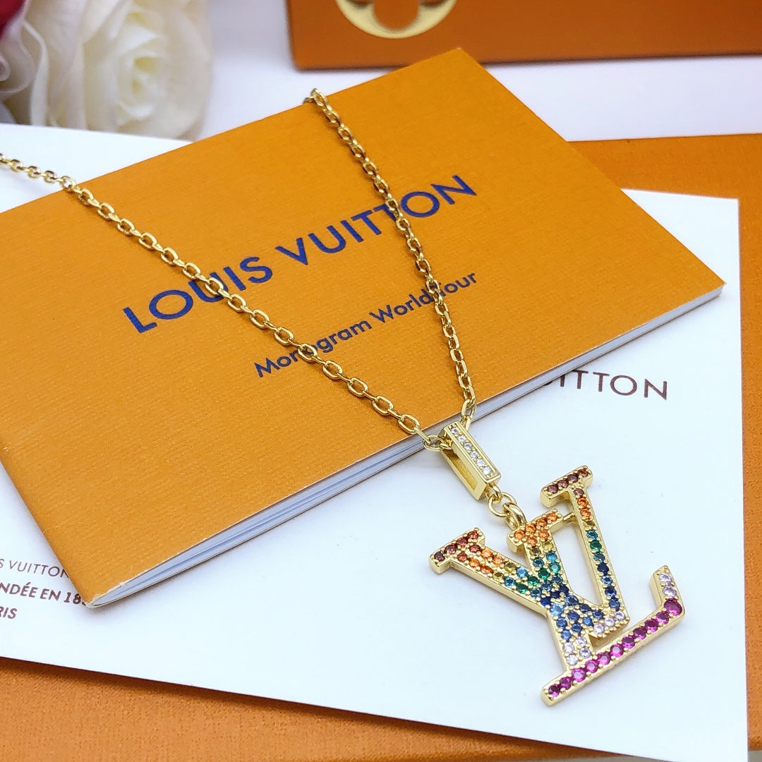 Louis Vuitton Idylle Blossom Large 18K Gold Necklace