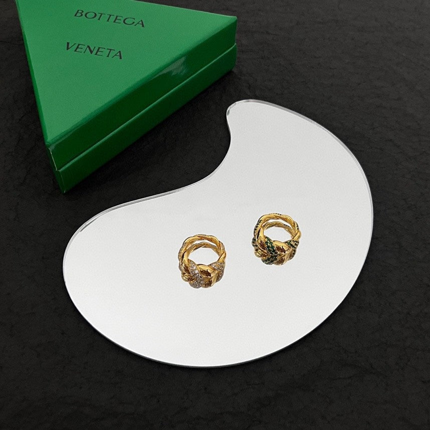 Bvlgari Red Crystals 18K Gold Ring