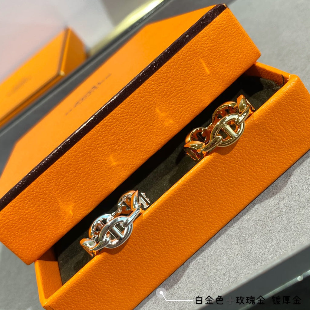 Hermes Chaine D'Ancre Enchainee 18K Gold Ring