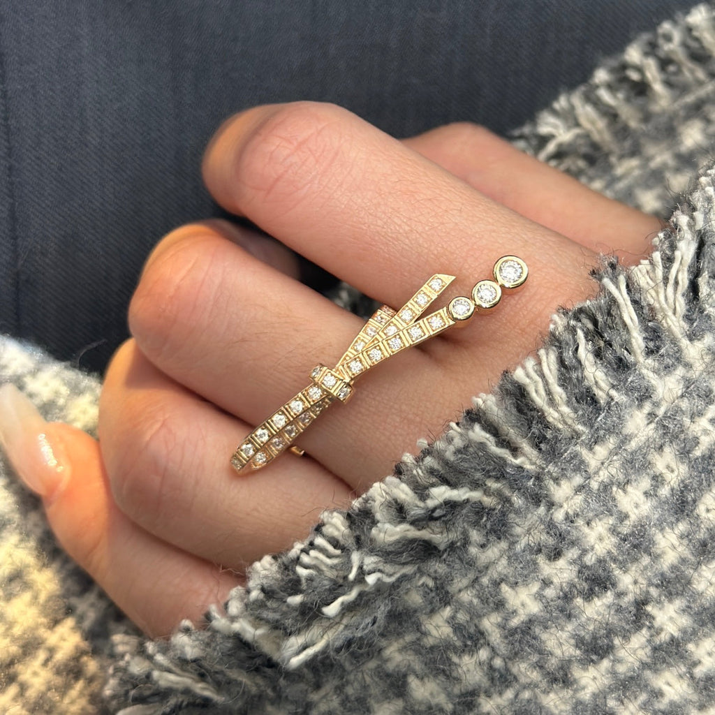 Chanel Ruban Diamonds 18K Gold Ring