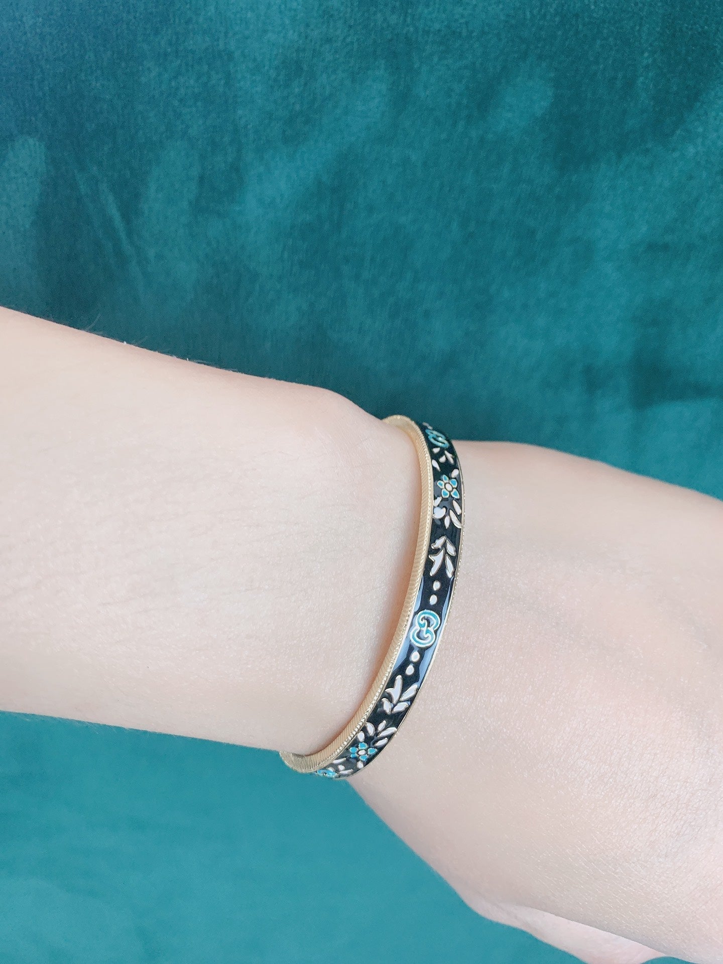 Gucci Double Icon Blooms 18K Gold Bracelet