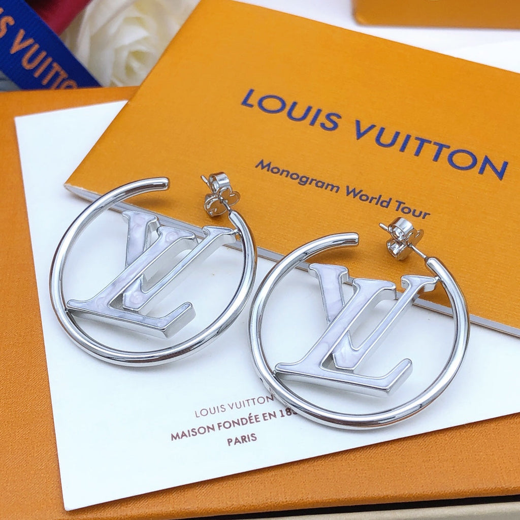 Louis Vuitton Louise Hoop Pearls 18K Gold Earrings