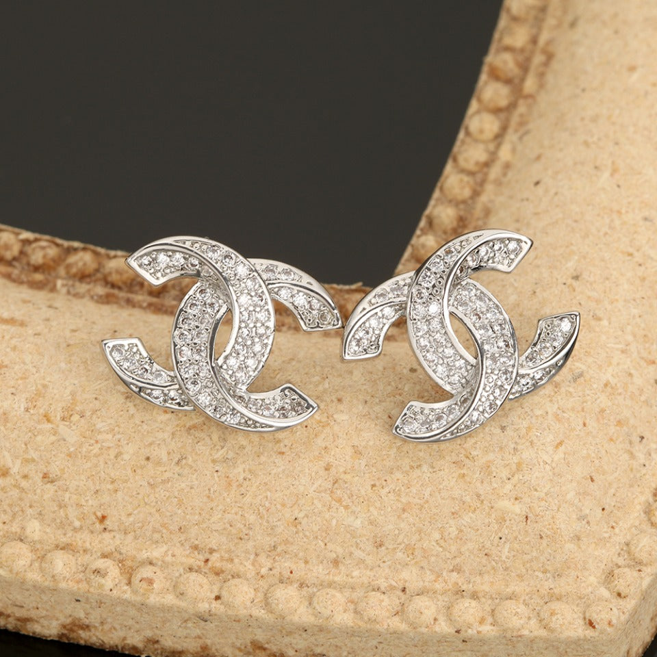 Chanel Diamonds 18K Gold Earrings