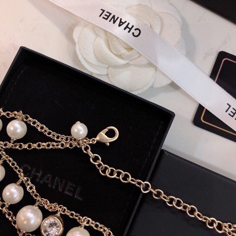 Chanel Pearl Choker Chain 18K Gold Necklace