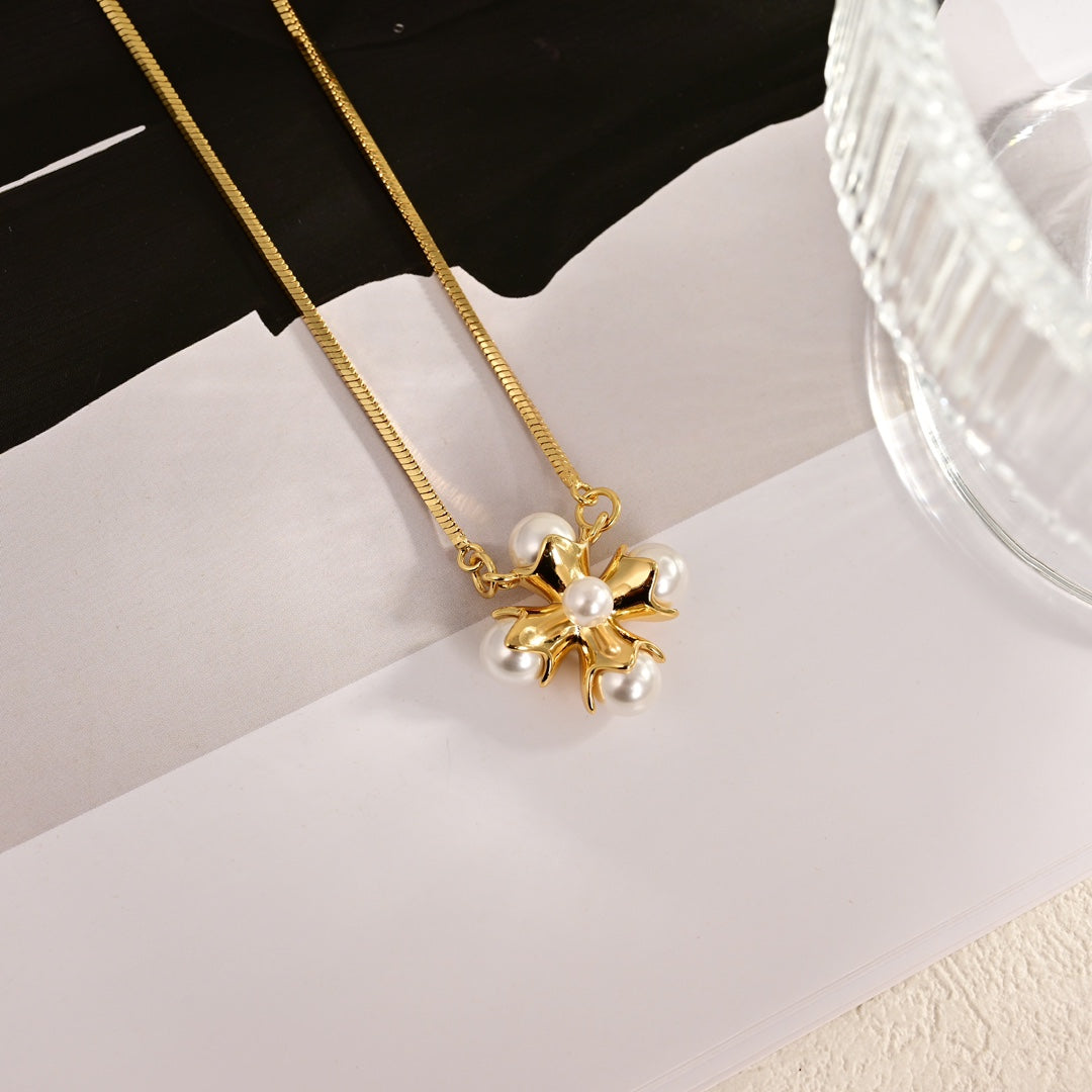 Celine Celine Pearl 18K Gold Necklace