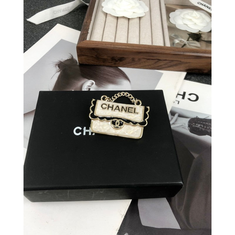 Chanel White Bag 18K Gold Brooch