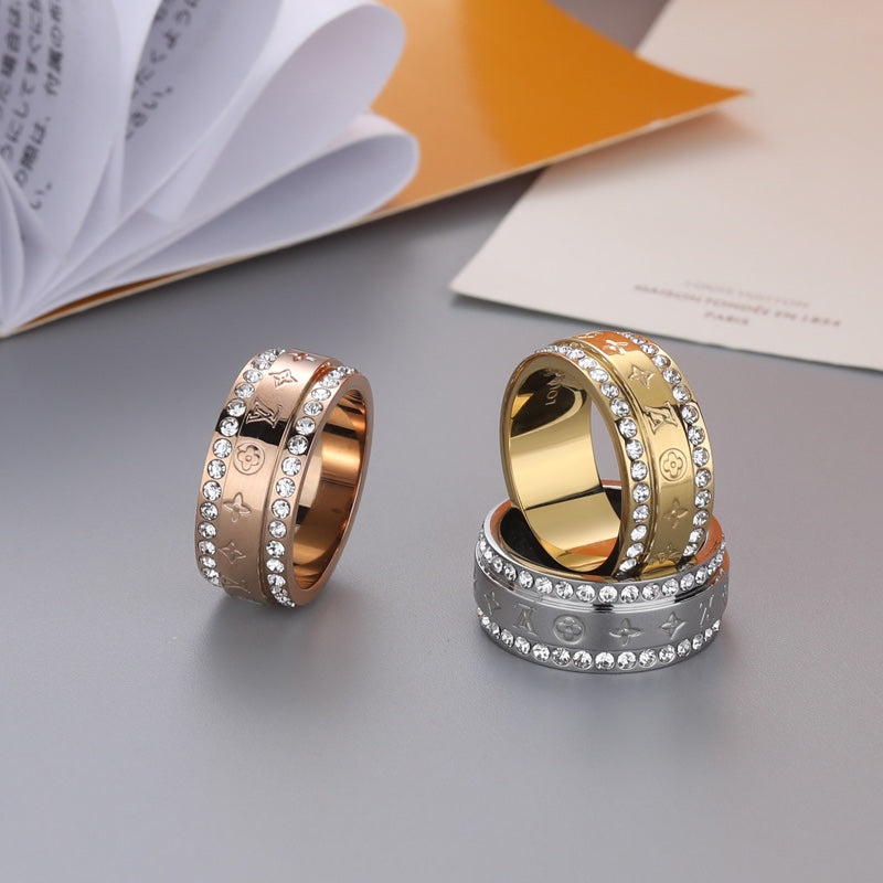 Louis Vuitton Catch Diamonds 18K Gold Ring