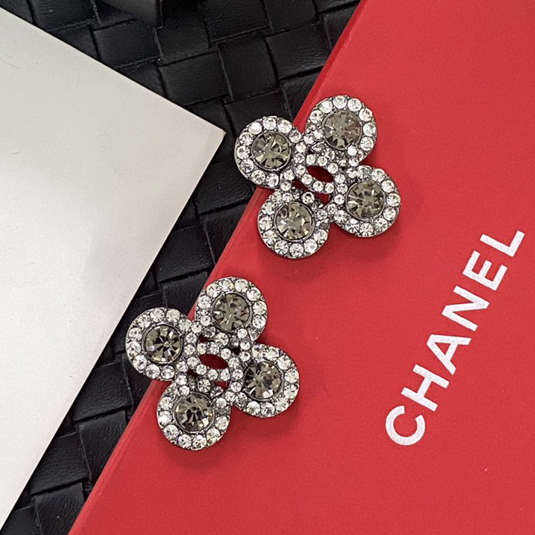 Chanel Flower Crystals 18K Gold Earrings