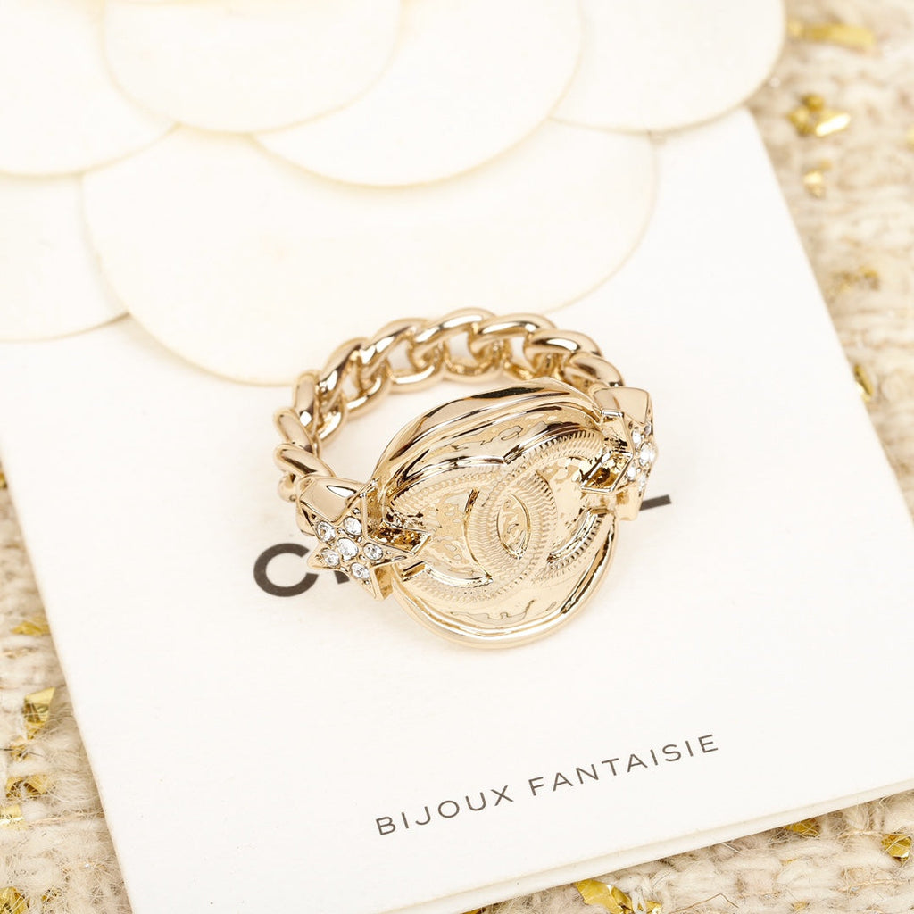 Chanel Chain 18K Gold Ring