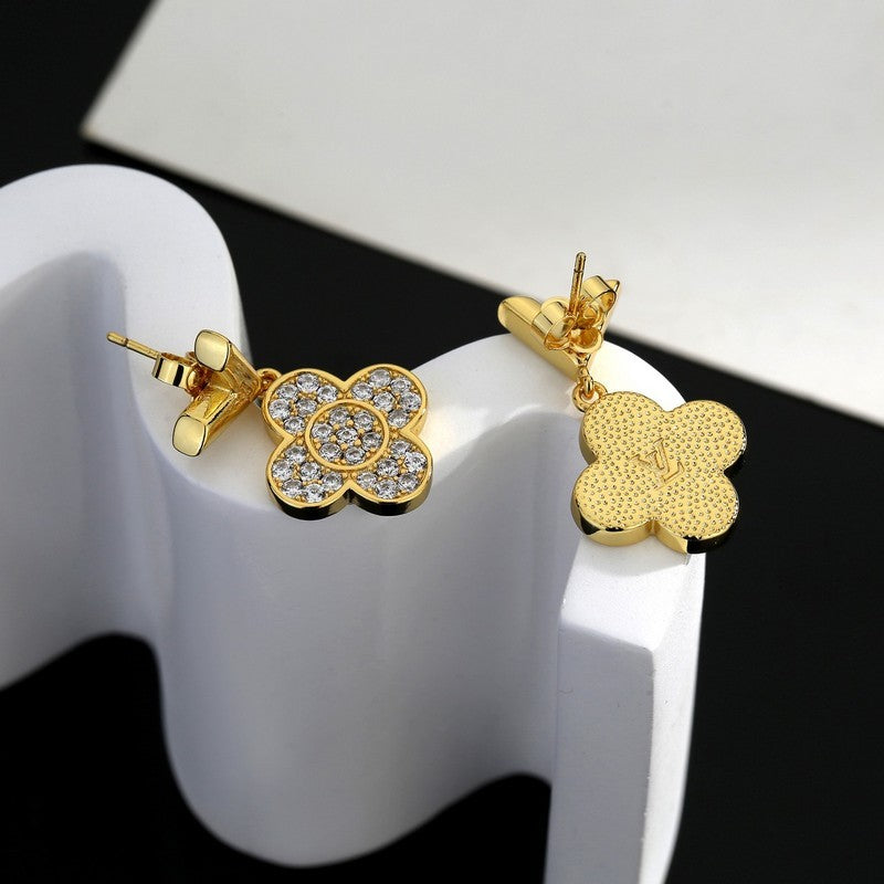 Louis Vuitton Diamond Flower 18K Gold Earrings