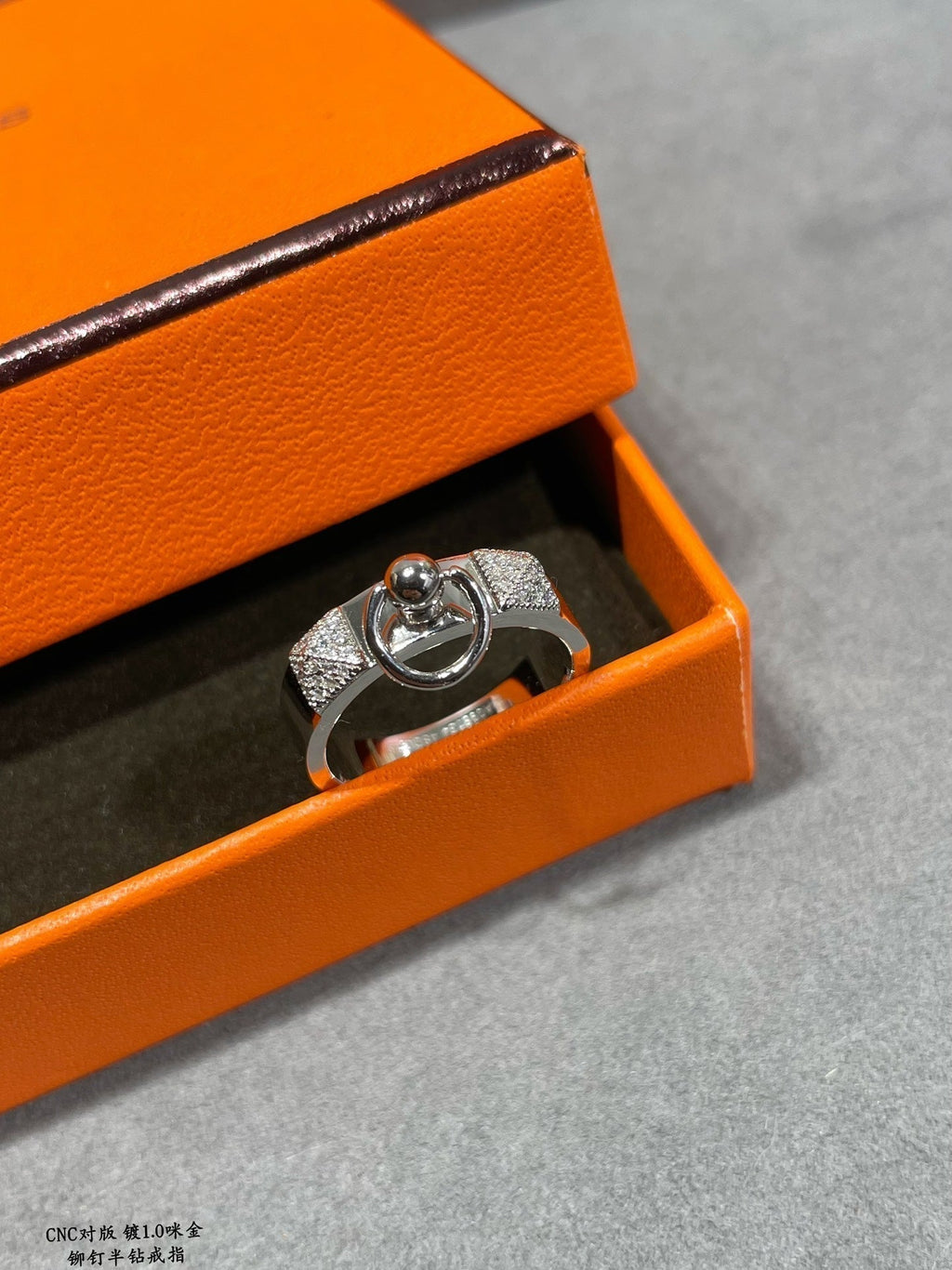 Hermes Collier De Chien Lock Diamonds 18K Gold Ring