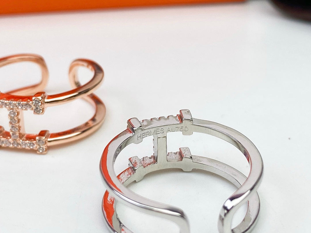 Hermes Ever Chaine D'ancre 18K Gold Ring