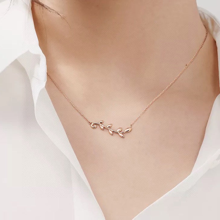 Tiffany Olive Leaf Vine Pendant 18K Gold Necklace