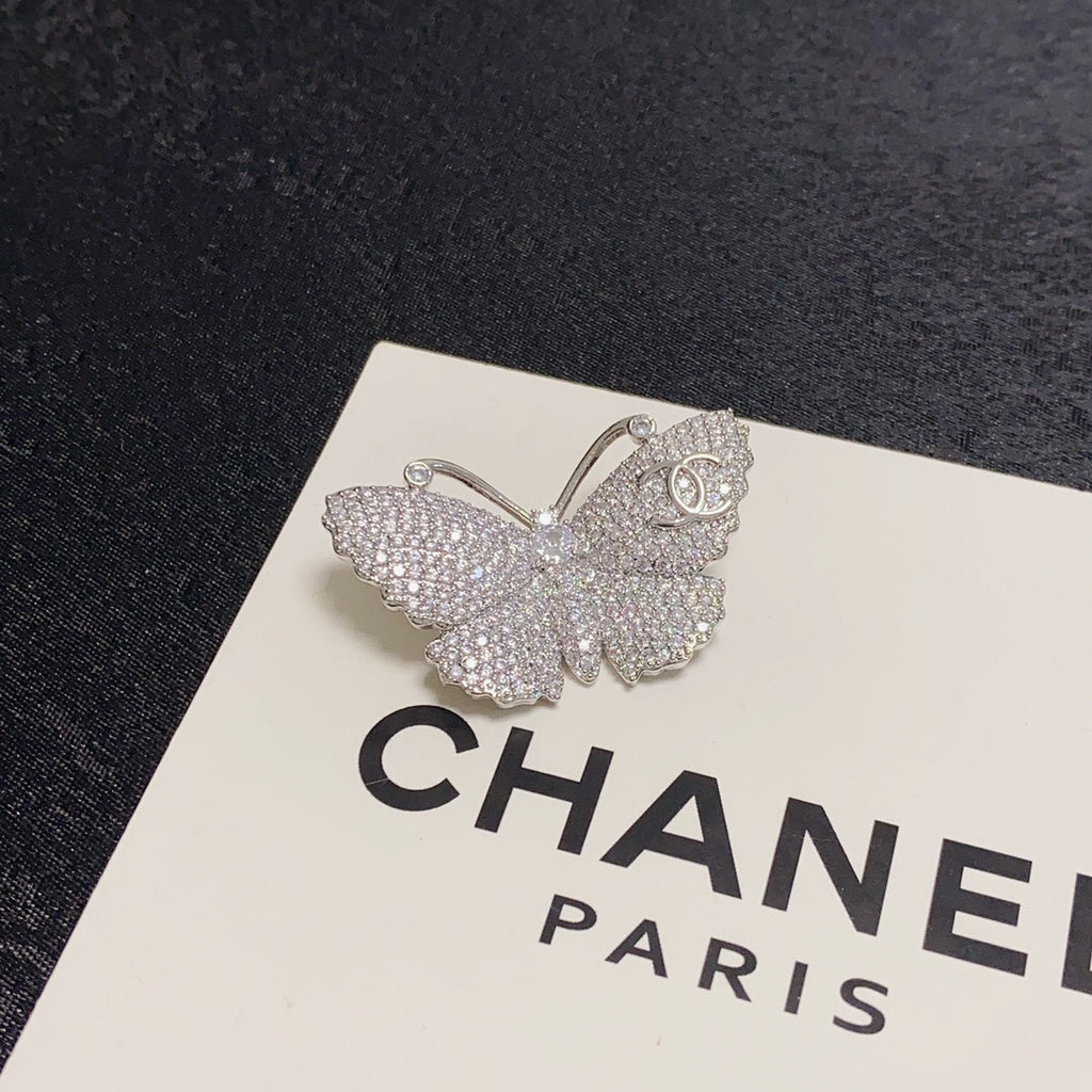 Chanel Butterfly Diamonds 18K Gold Brooch