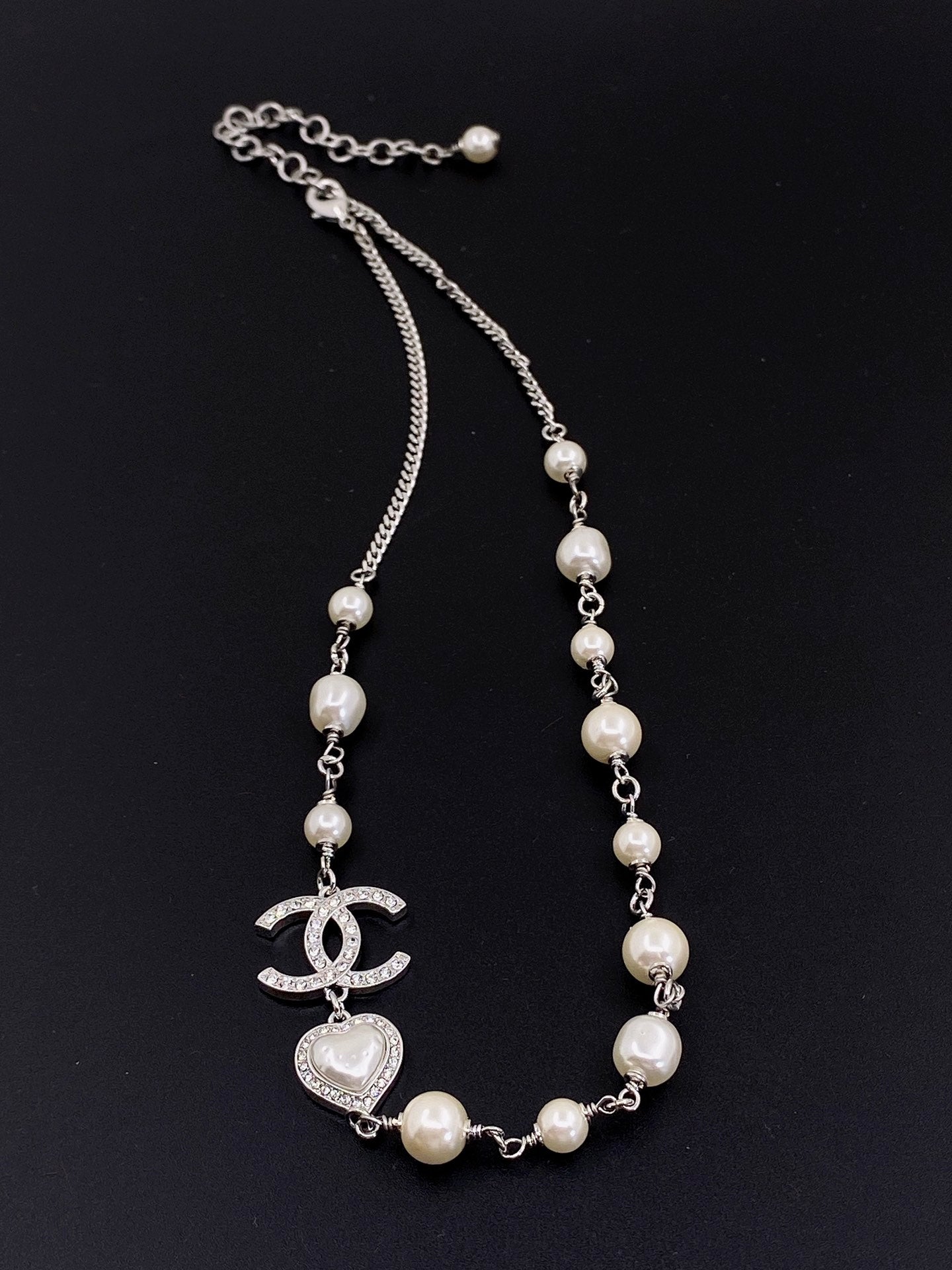Pearls Crystals 18K Gold Necklace