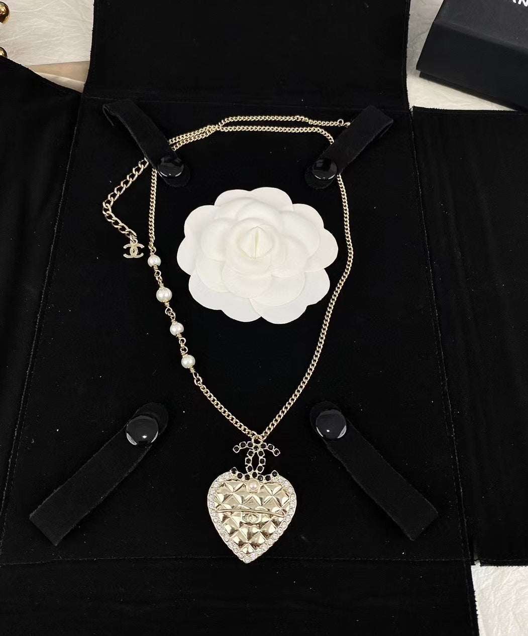 Chanel Heart 18K Gold Necklace