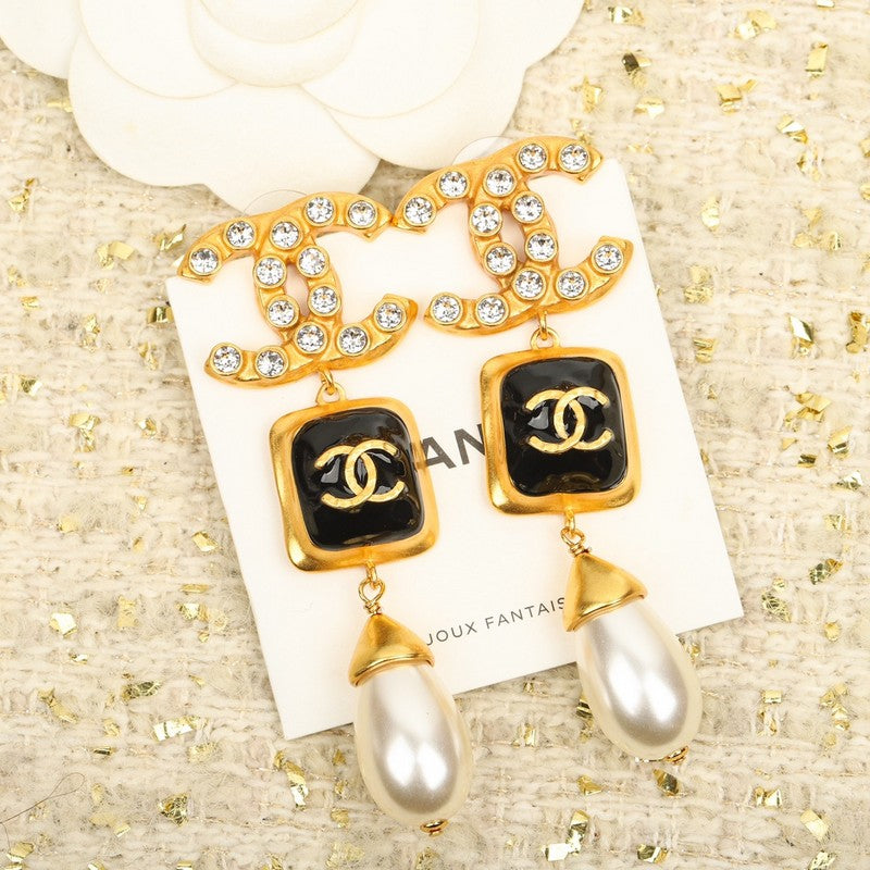 Chanel Long Pearl Pendant 18K Gold Earrings