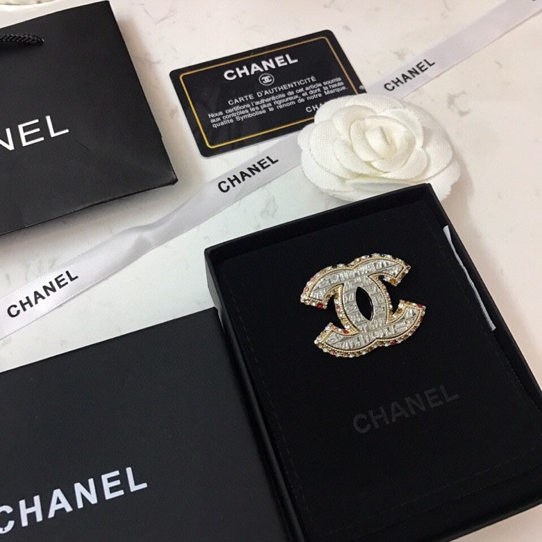 Chanel Diamonds 18K Gold Brooch