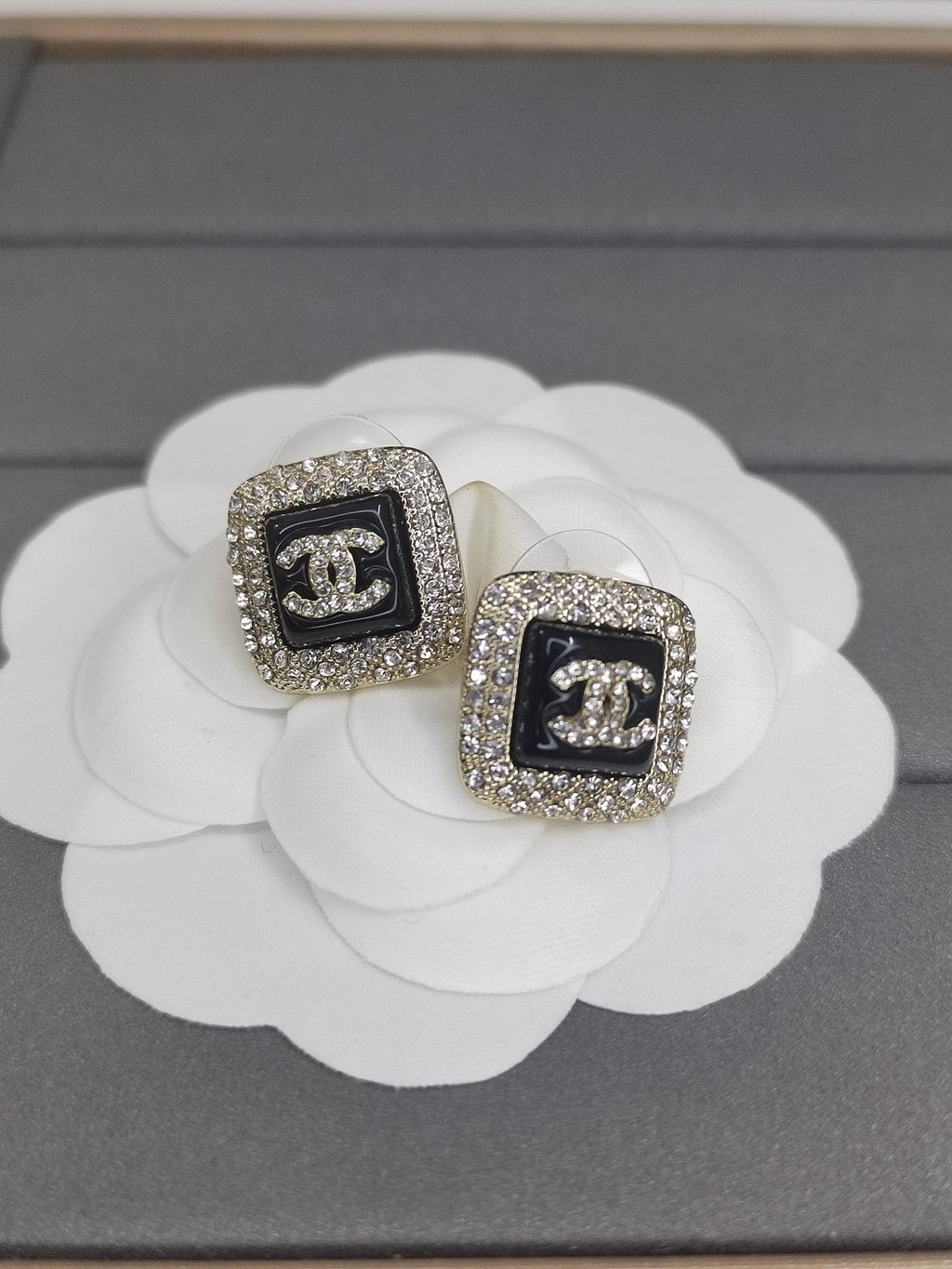Chanel Diamond Square Black 18K Gold Earrings