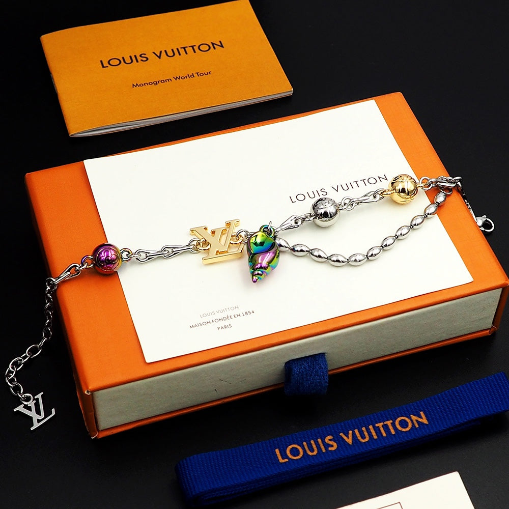 Louis Vuitton Shell 18K Gold Bracelet