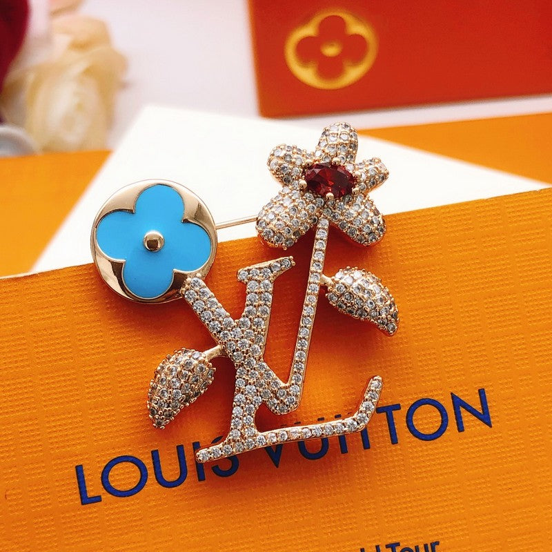 Louis Vuitton Blooming 18K Gold Brooch