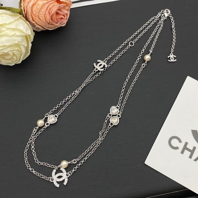 Chanel Long Gold 18K Gold Necklace