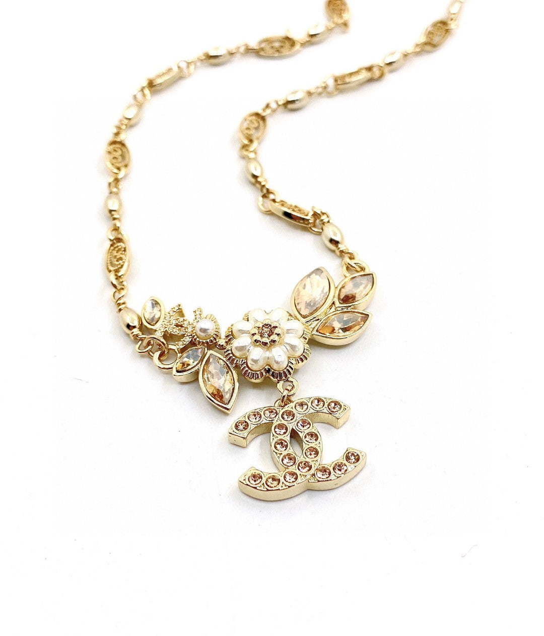 Chanel Flower Diamond 18K Gold Necklace
