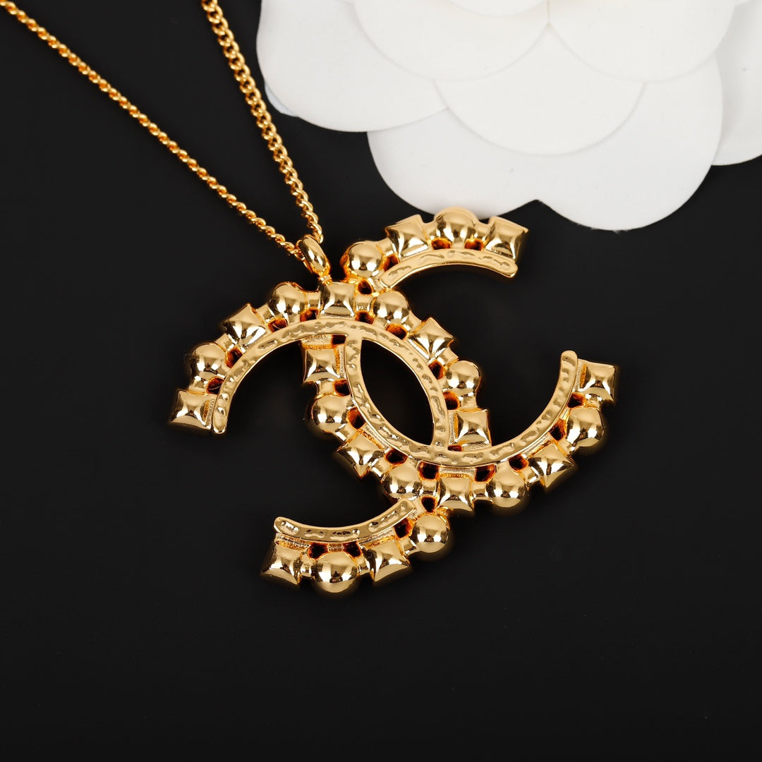 Chanel Vintage 18K Gold Necklace