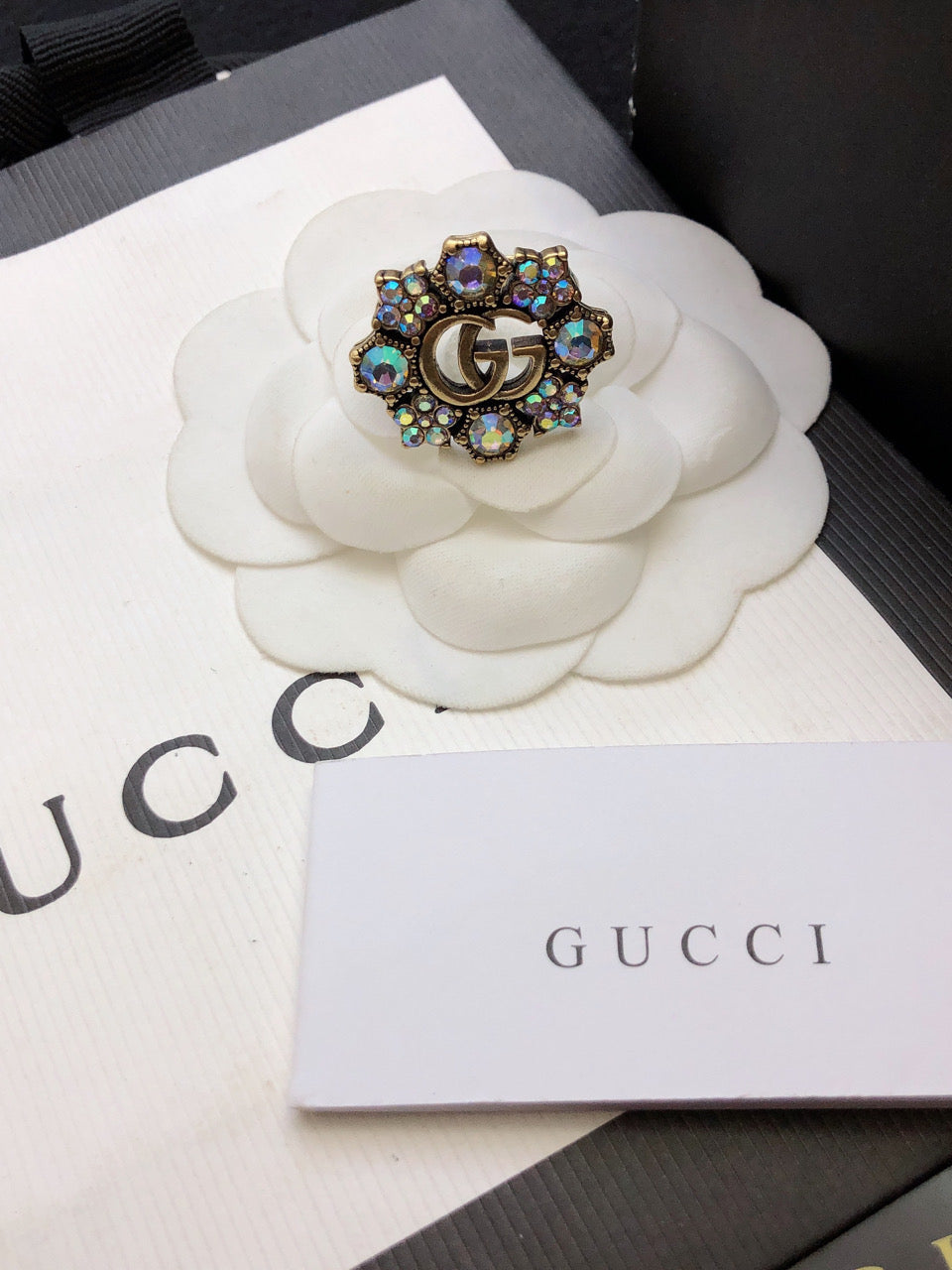 Gucci Double Crystal Flower 18K Gold Ring