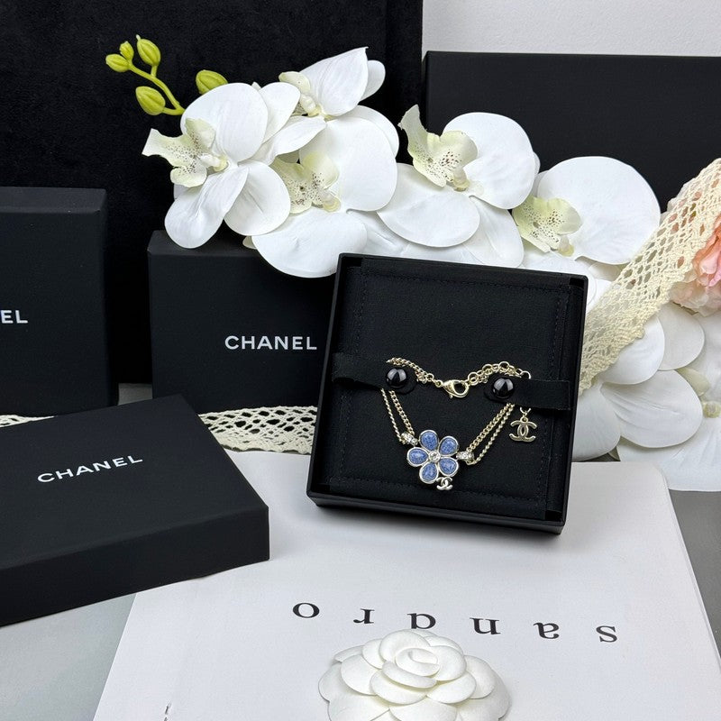 Chanel 26C Blue Flower Diamond 18K Gold Bracelet