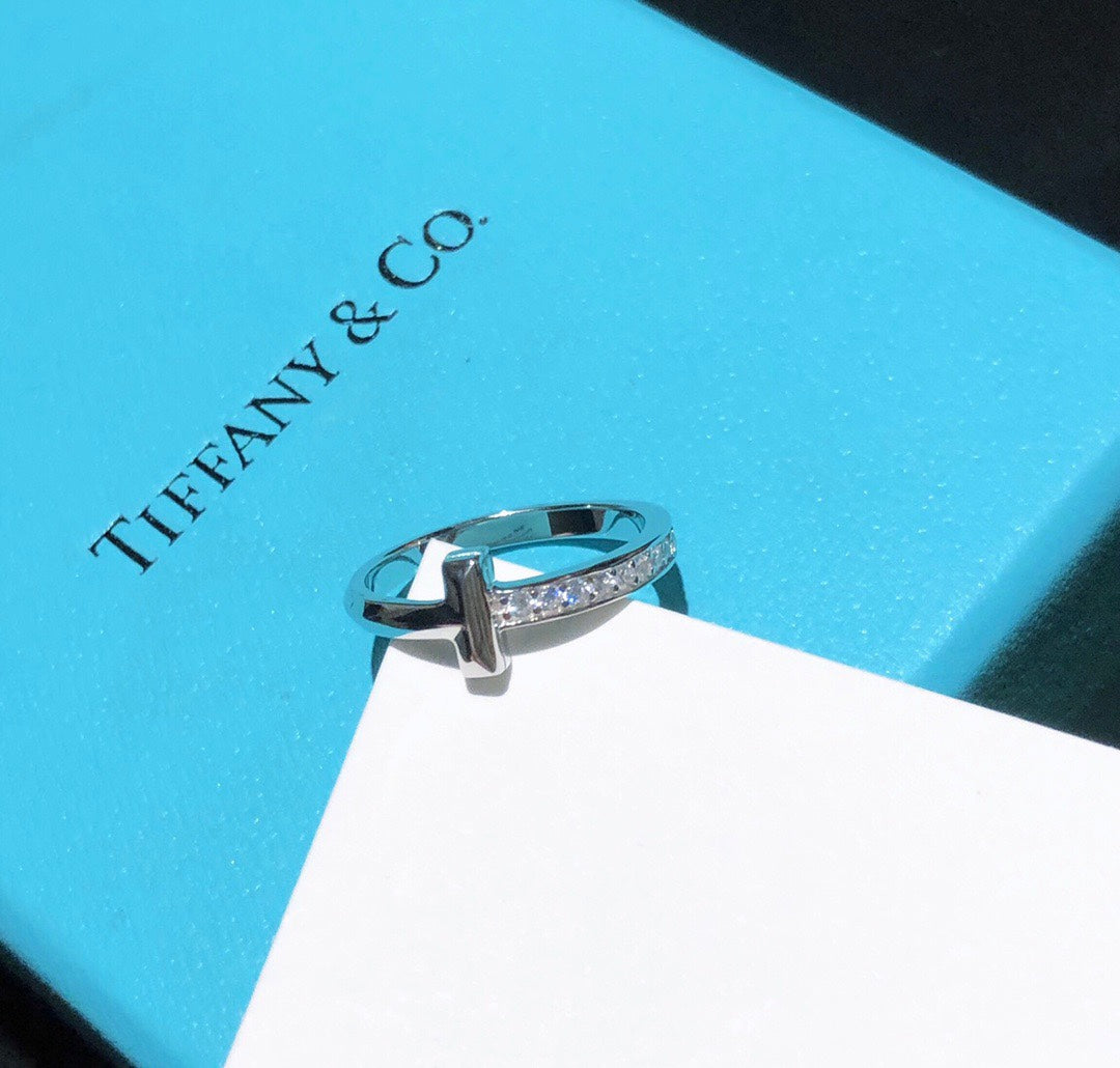 Tiffany T1 Diamond 18K Gold Ring