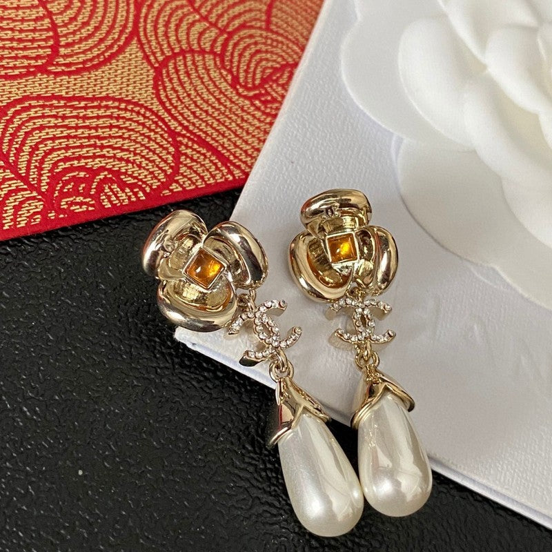 Chanel Camellia Pearl 18K Gold Earrings