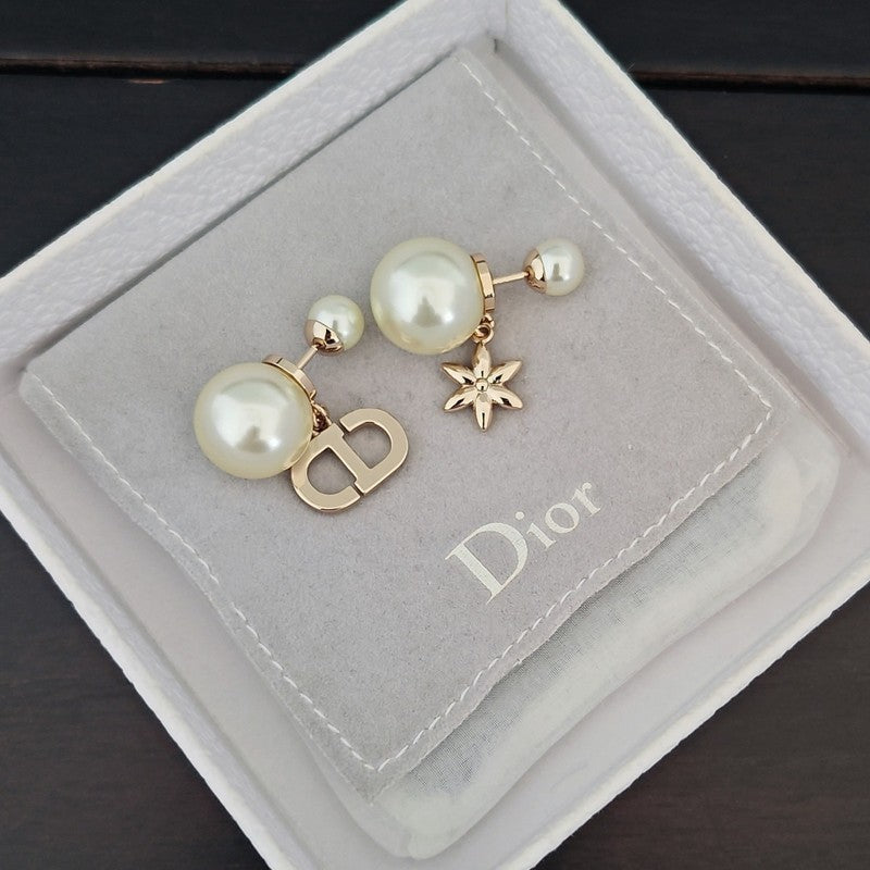 Dior Tribales Leaf Pearl 18K Gold Earrings