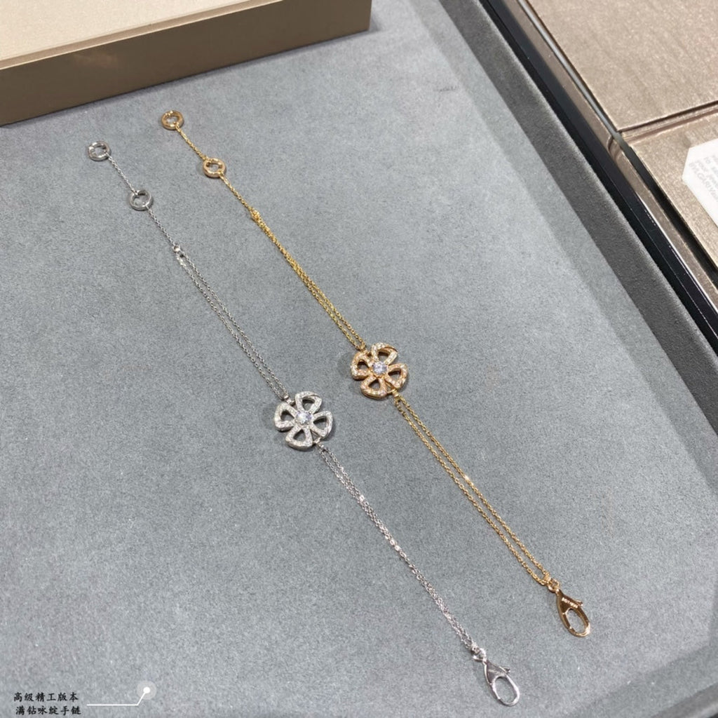 Fiorever Central Diamond 18K Gold Bracelet